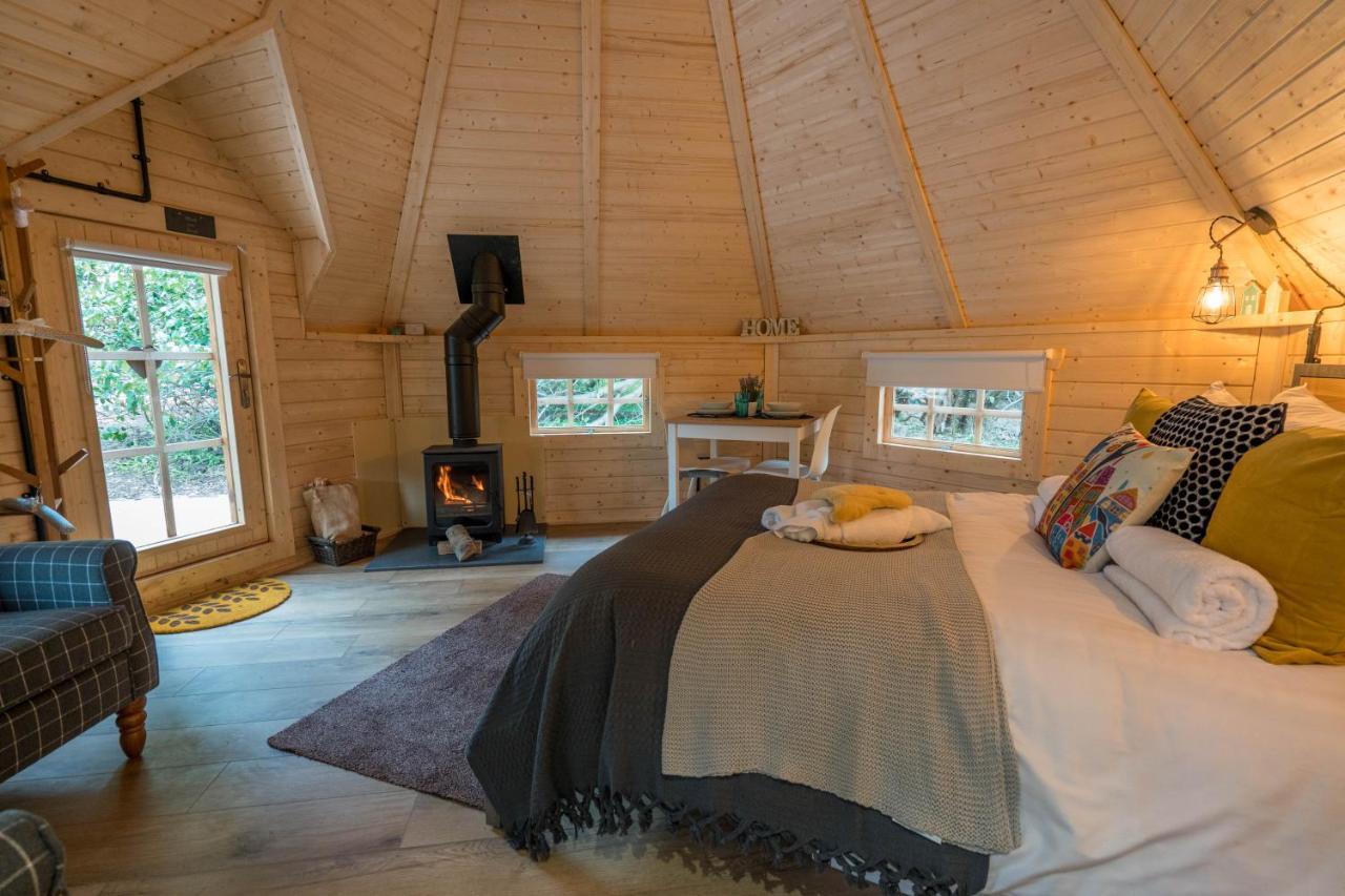 Cozy Carluke Lodge Retreat Exterior photo